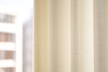 Pastel renk perdeler yakın çekim dokusu