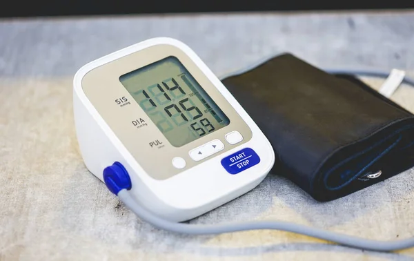 Elektronikus Vérnyomás Monitor Asztal Háttér Stock Kép