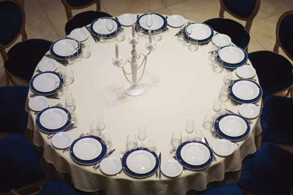 Schön Organisierte Veranstaltung Runder Tisch Bankett Bereit Für Die Gäste — Stockfoto