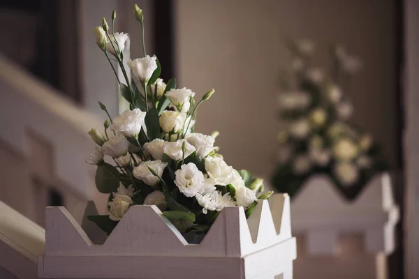 Hochzeit Florals Bei Einer Sommerlichen Trauung Gang Zeremonie Luxus Blumenschmuck — Stockfoto