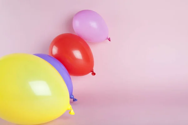 Balões Cores Harmoniosas Fundo Rosa Fotografia Vida Imóvel Cor Mínima — Fotografia de Stock