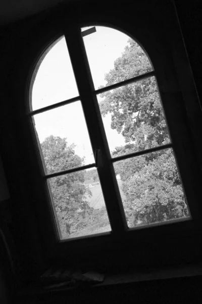 Красивое Деревянное Окно Рамы Старом Здании Людей Старое Здание Состоящее — стоковое фото
