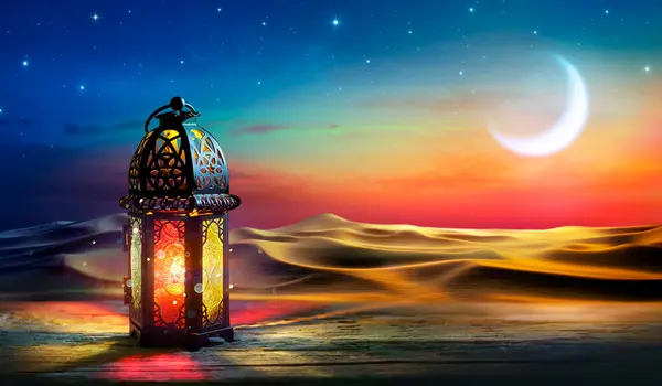 Ramadan Kareem Arabisk Lanterne Ved Daggry Ørkenen Med Halvmåne Stjernehimlen Stock-billede