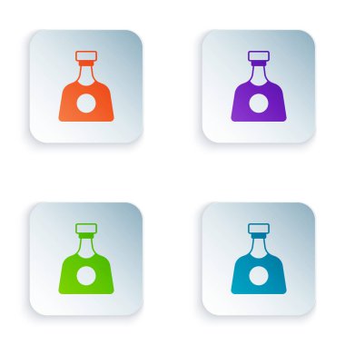 Beyaz arka planda izole edilmiş renkli tekila şişesi simgesi. Meksika alkolü. Kare düğmelere renkli simgeleri yerleştir. Vektör.