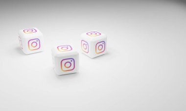 Melitopol, Ukrayna - 21 Kasım 2022: Instagram logosu renk arkaplanında izole edildi. Instagram - sosyal ağın elemanlarıyla fotoğraf ve videoları paylaşmak için ücretsiz uygulama.