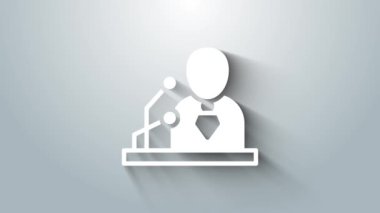 Beyaz Haber simgesi gri arkaplanda izole edildi. Televizyonda haberler. Haber spikeri yayın yapıyor. Kitlesel medya. Akşam haberleri. 4K Video hareketli grafik canlandırması.