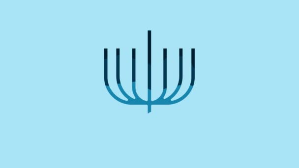 青い背景に隔離された青いハヌカ メノラのアイコン ハヌカの伝統的なシンボル 休日の宗教 光のユダヤ人祭り 4Kビデオモーショングラフィックアニメーション — ストック動画