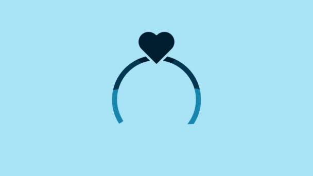 蓝色婚戒图标隔离在蓝色背景 新娘和新郎珠宝标志 婚姻的象征 钻石戒指4K视频运动图形动画 — 图库视频影像