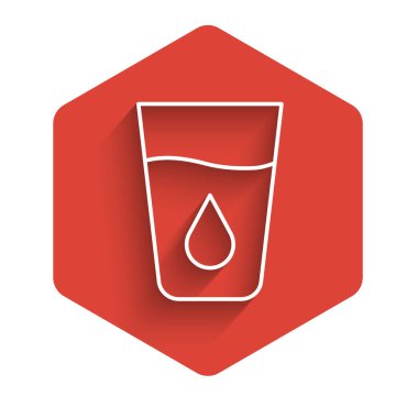 Su ikonlu beyaz çizgi camlar uzun gölgeli. Soda bardağı. Kırmızı altıgen düğmesi. Vektör.