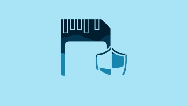 青の背景に隔離された青のSdカードとシールドアイコン メモリーカード アダプターアイコン セキュリティ 安全性 プライバシーの概念 4Kビデオモーショングラフィックアニメーション — ストック動画