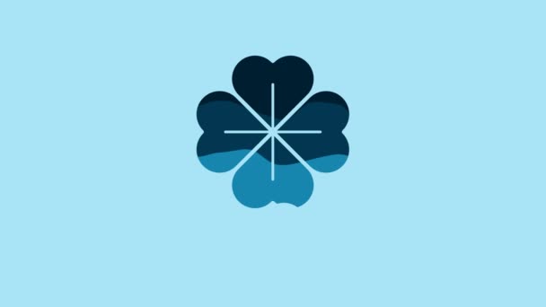 青色の背景に隔離された4枚の葉のクローバーアイコン 聖パトリックの日だ 4Kビデオモーショングラフィックアニメーション — ストック動画