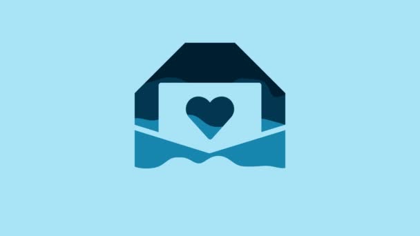 蓝色信封上有蓝色背景下孤立的情人节心脏图标 爱的信息信上的爱情和浪漫4K视频运动图形动画 — 图库视频影像