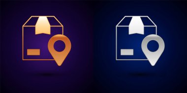 Siyah zemin üzerinde karton kutu simgesi olan altın ve gümüş konum. Teslimat hizmetleri, lojistik ve ulaşım, dağıtım. Vektör