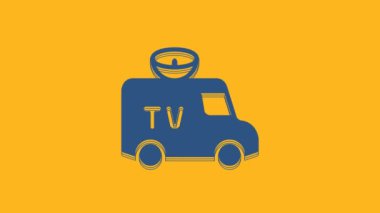 Çatıda ekipmanı olan mavi TV haber aracı turuncu arka planda izole edilmiş. 4K Video hareketli grafik canlandırması.