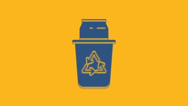 Lixeira Azul Com Símbolo Reciclagem Pode Ícone Isolado Fundo Laranja — Vídeo de Stock