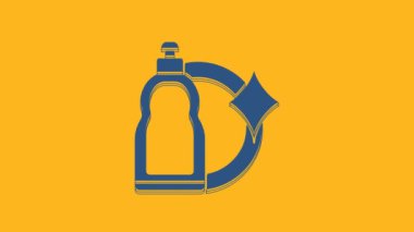 Sıvı çamaşır deterjanı, çamaşır suyu, bulaşık deterjanı ya da turuncu arka planda izole edilmiş başka bir temizlik maddesi için mavi plastik şişe. 4K Video hareketli grafik canlandırması.