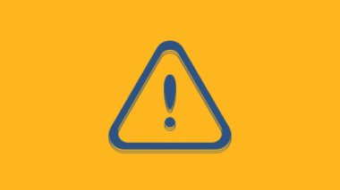 Turuncu arka planda, üçgen ikonunda mavi ünlem işareti var. Tehlike uyarısı, dikkat, dikkat, tehlike uyarısı önemli bir işaret. 4K Video hareketli grafik canlandırması.