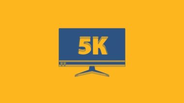 Turuncu arkaplanda 5k video teknolojisi olan mavi bilgisayar monitörü görüntüsü. 4K Video hareketli grafik canlandırması.