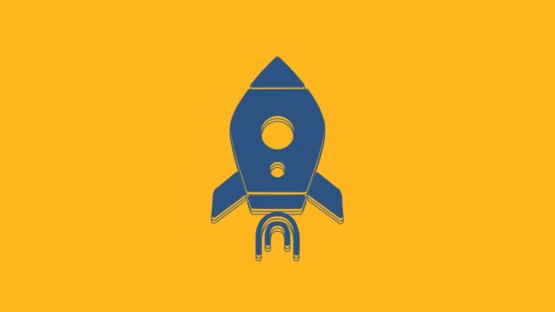 Cohete Azul Con Icono Fuego Aislado Sobre Fondo Naranja Viaje — Vídeos de Stock