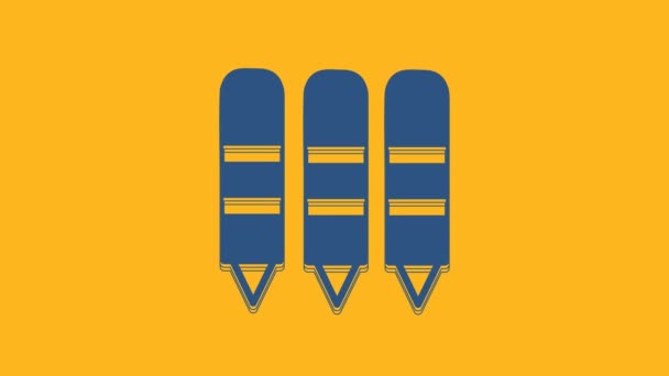 Lápices Cera Azul Para Dibujar Icono Aislado Sobre Fondo Naranja — Vídeo de stock