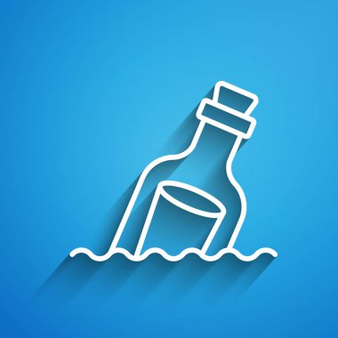 Mavi arka planda izole edilmiş su ikonu içeren beyaz çizgili cam şişe. Şişedeki mektup. Korsanların sembolü. Uzun gölge. Vektör.