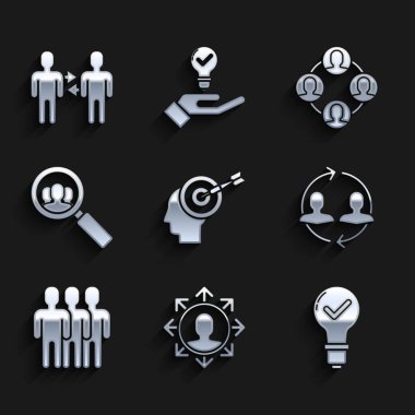 Baş Avcı Projesi Projesi ekibi ampulünü ayarla ve İnsan Kaynakları Kullanıcıları grubunun arama insanları ve simgeleri için büyüteçlerini işaretle. Vektör.