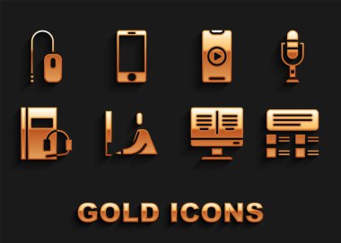 Dizüstü bilgisayarda çalışan Mikrofon Online Sınav Test Anketi Kitap Monitörü Ses Oynama Bilgisayar faresi ve Mobil simgesi ayarlayın. Vektör.