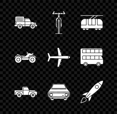 Teslimat kamyonu, bisiklet, tramvay ve tren yolu, pikap, araba, roket gemisi, tüm arazi aracı veya ATV motosikleti ve uçak ikonu ayarlayın. Vektör