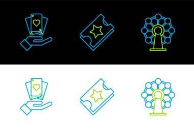 Dönme dolap ayarlayın, el ele tutuşun iskambil kağıtları ve bilet ikonu. Vektör