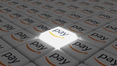 Melitopol, Ukrayna - 25 Temmuz 2024: Amazon Pay logosu küp şeklinde izole edildi. Amazon Pay - Amazon 'a ait bir çevrimiçi ödeme işlem hizmeti.