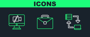 Çevrimiçi çevrimiçi çalışan video kamerayı bilgisayar ve evrak çantası simgesinde kapat. Vektör.