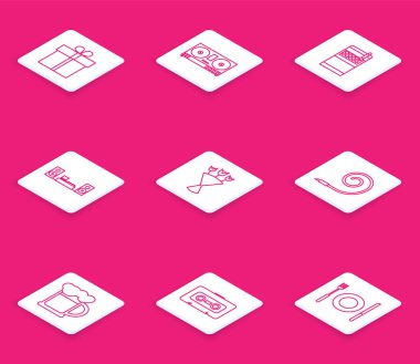 Hediye kutusu açık sigara paketini iki hoparlörlü ev teybi doğum günü partisi kornosu bira bardağı ve Retro ses kaset ikonu ile ayarla. Vektör.