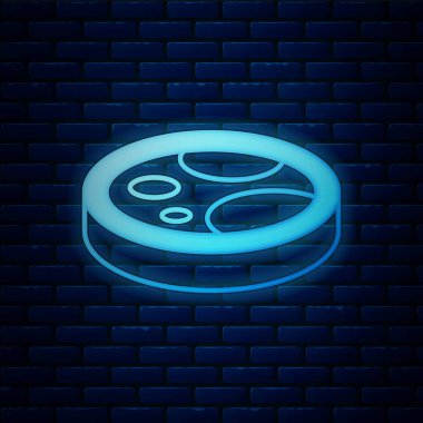 Duvarda izole edilmiş bakteri simgesi olan parlak neon petri kabı. Vektör.