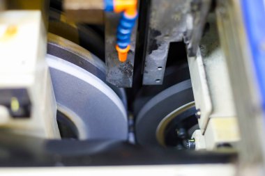 Bir makine ekipmanı. Üretimde mekanik bölüm.