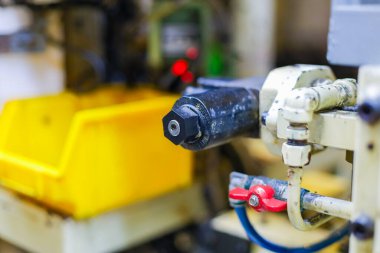 Bir makine ekipmanı. Üretimde mekanik bölüm.