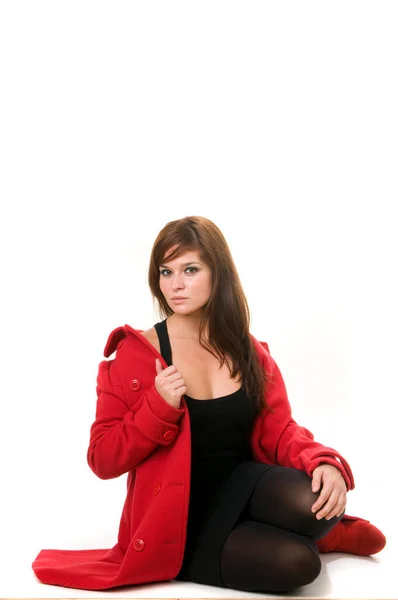 Atraktivní Žena Červeném Kabátě Bílém Pozadí — Stock fotografie