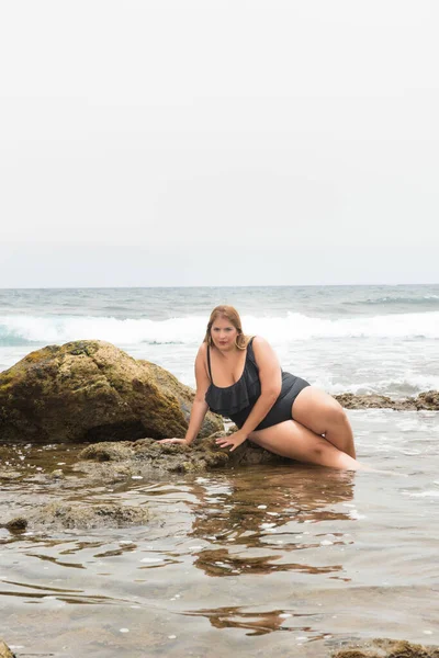 Real Woman Real Body Representative Diversity Coastal Area Sun — Stockfoto