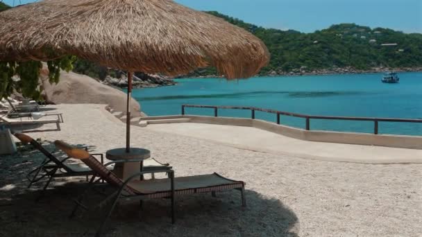 Enjoy Beautiful Blue Sea Comfortable Beach Chair Straw Umbrella Idyllic — Stock Video