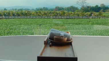 Manzara Tarafı Görünümü, Sükunet ve Sağlıkla Rahatlatıcı Spa Deneyimi