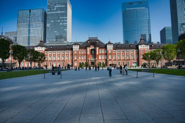 Gündüz vakti Tokyo istasyonu Yaesuguchi. Tokyo Japonya
