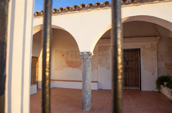 私たちの女性の神社De Las Nieves Reina Badajoz エストレマドゥーラ スペイン アトリウム — ストック写真
