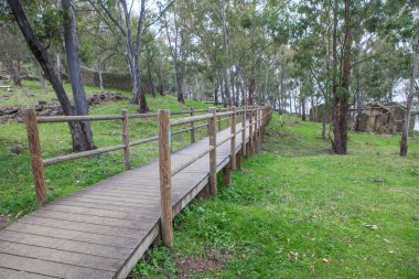 Gabriel ve Galan Barajı Granadilla köyüne yakın. Caceres, İspanya