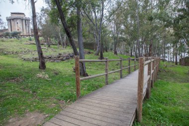 Gabriel ve Galan Barajı Granadilla köyüne yakın. Caceres, İspanya