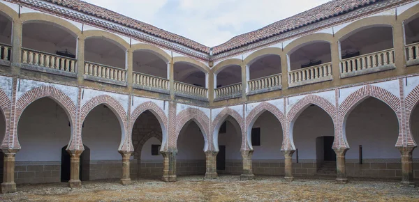 Abadia Spanien Mars 2023 Sotofermoso Palace Mudejar Stil Innergård Abadia — Stockfoto