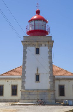 Cabo Sardao Deniz Feneri, Portekiz 'in Alentejo bölgesinin batısında yer almaktadır.
