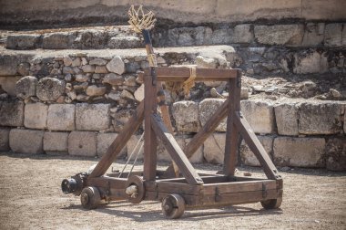 Onager replica, torsiyon güçlü kuşatma motoru eski Roma ordusunu kullandı