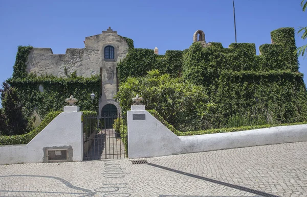 stock image Vila Nova, Portugal - Jul 25th, 2023: Old ivy-clad Forte de Sao Clemente, Vila Nova de Milfontes, Portugal