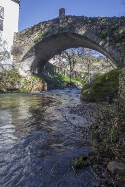 Yahudi Mahallesi Köprüsü, Hervas, Ambroz Vadisi Köyü. Caceres, Extremadura, İspanya