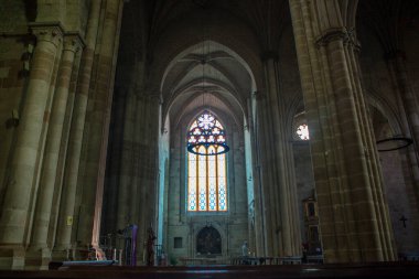 Estella, İspanya - 30 Mart 2024, San Miguel Kilisesi. Estella-Lizarra kasabası, Navarre, Kuzey İspanya