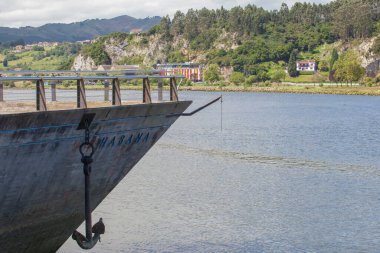 Brigantine Havana Asturian-Amerikan Göç sembolü. Ribadesella, Asturias, İspanya